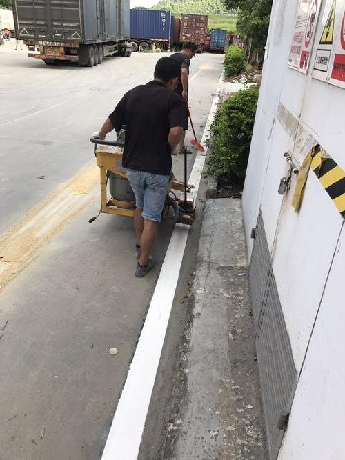  产品信息 交通运输 交通收费 >公明专业车位划线 公明停车